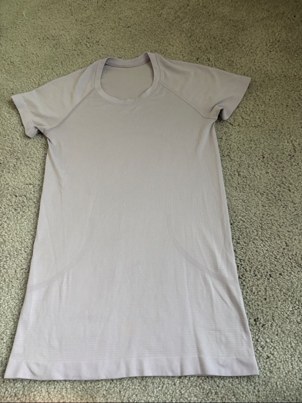 lululemon athletica Lavender Short Sleeve Crew Tee